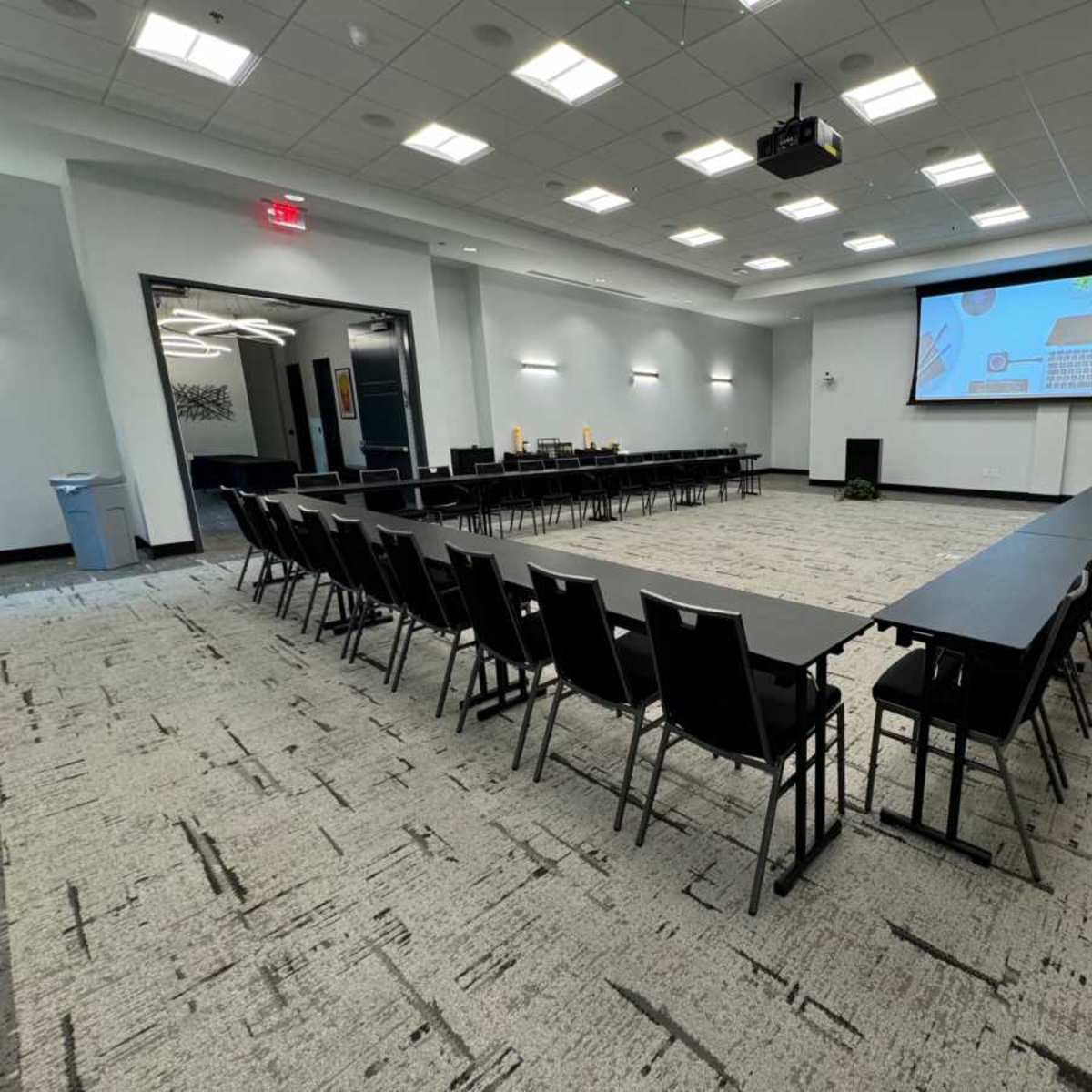 Multi-use space nestled between downtown Nash & BNA (1/2 hall) in nashville Image in Donelson, nashville, TN