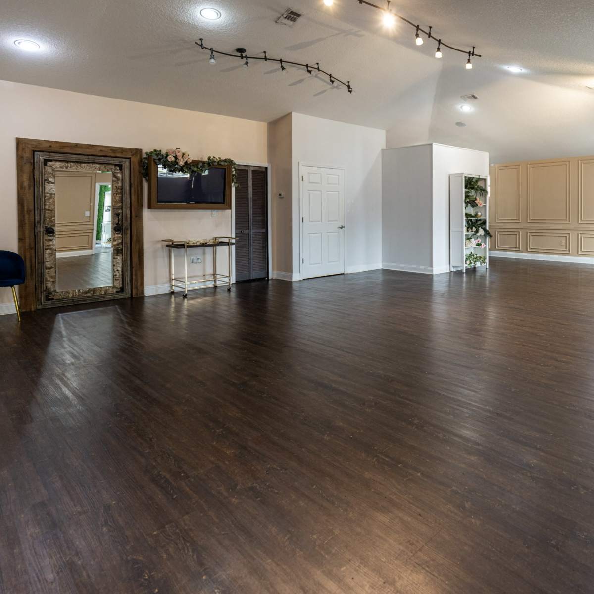 Abliss Stuidos Posh Loft, Jacksonville, FL | Production | Peerspace