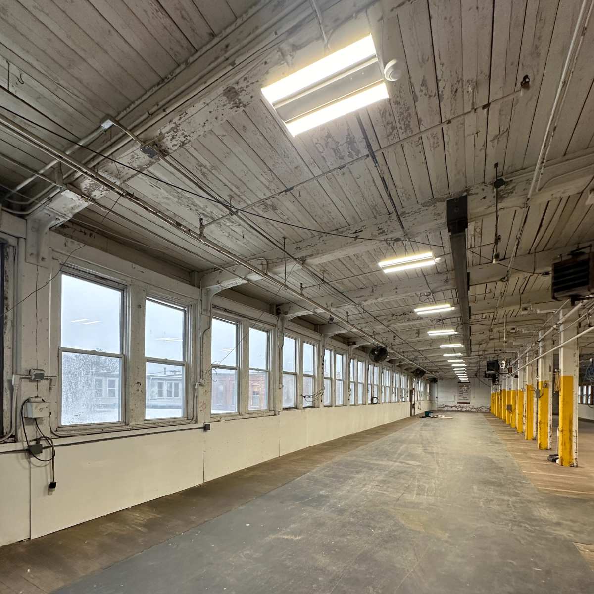 Industrial Creative Space for Rent in Hyde Park in Boston Image in Hyde Park, Boston, MA