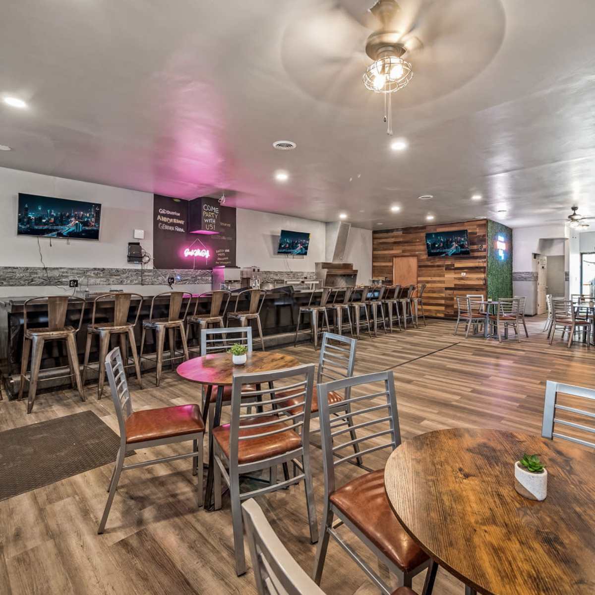 Detroit Artsy Event Space good for meetings | trainings | networking in Detroit Image in Bethune Community, Detroit, MI