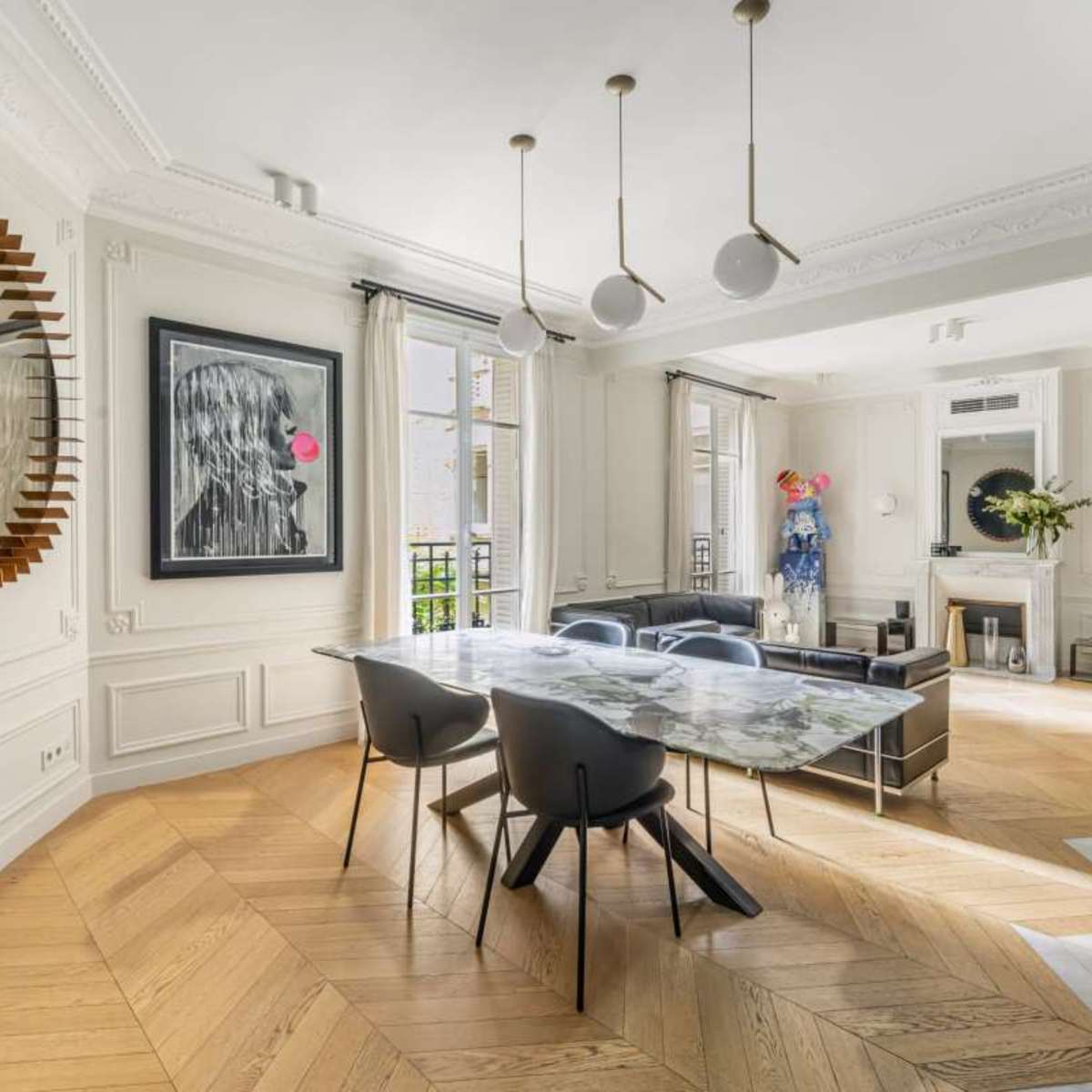 L’appartement Haussmanien calme du 17 eme in Paris Image in Plaine-Monceau, Paris, 