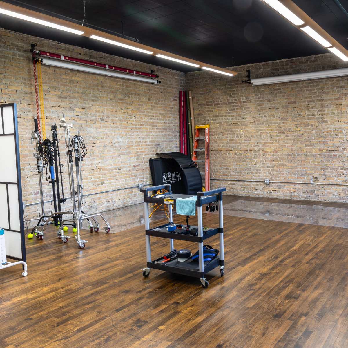 Spacious Brick Studio for Photographers!!, Chicago, IL | Production ...