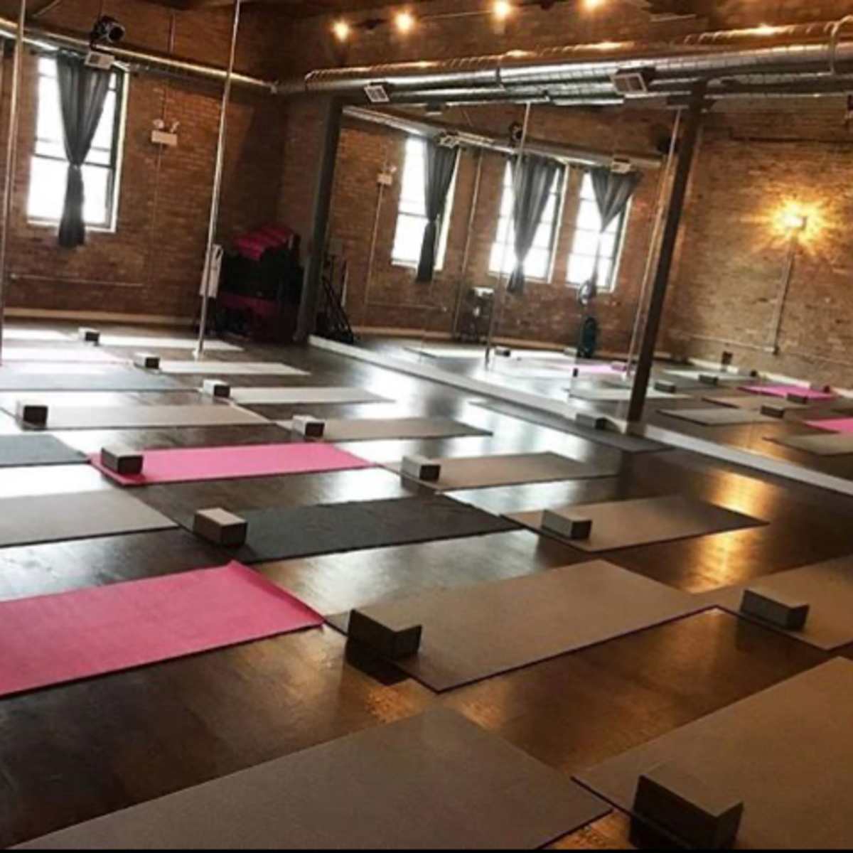 South Loop Industrial Dance Studio with Sky Lights, Chicago, IL | Event ...