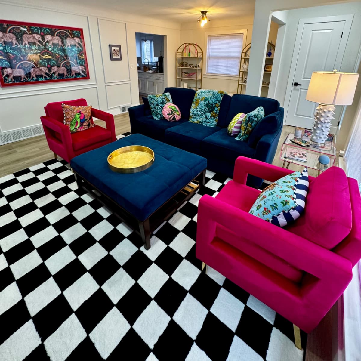 ✨Stylish, Open Home | Great Lighting | Large Open Basement in Birmingham Image in Birmingham, Birmingham, MI