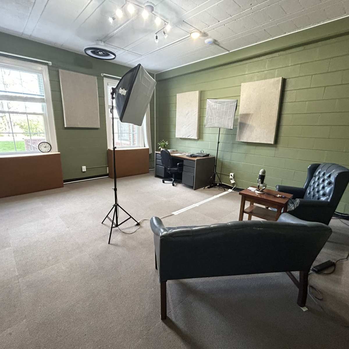 Podcast Studio in the Heart of West Nashville Fully Equipped (Just Bring Your Recording Equipment!) in Nashville Image in Hillwood, Nashville, TN