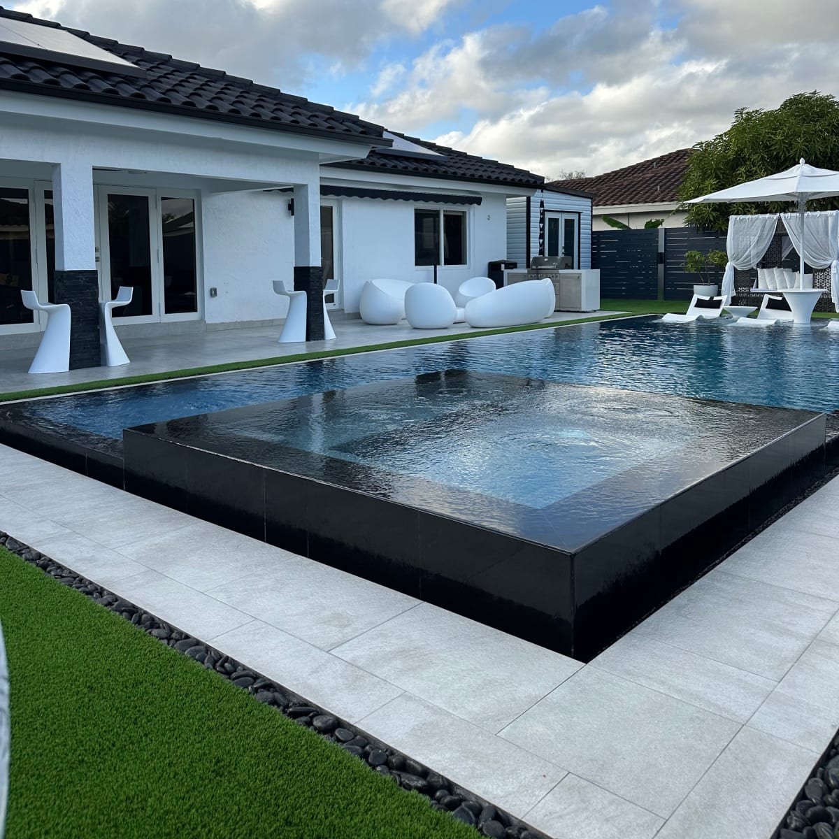 West Kendal resort style infinity pool, Miami, FL | Off-Site | Peerspace