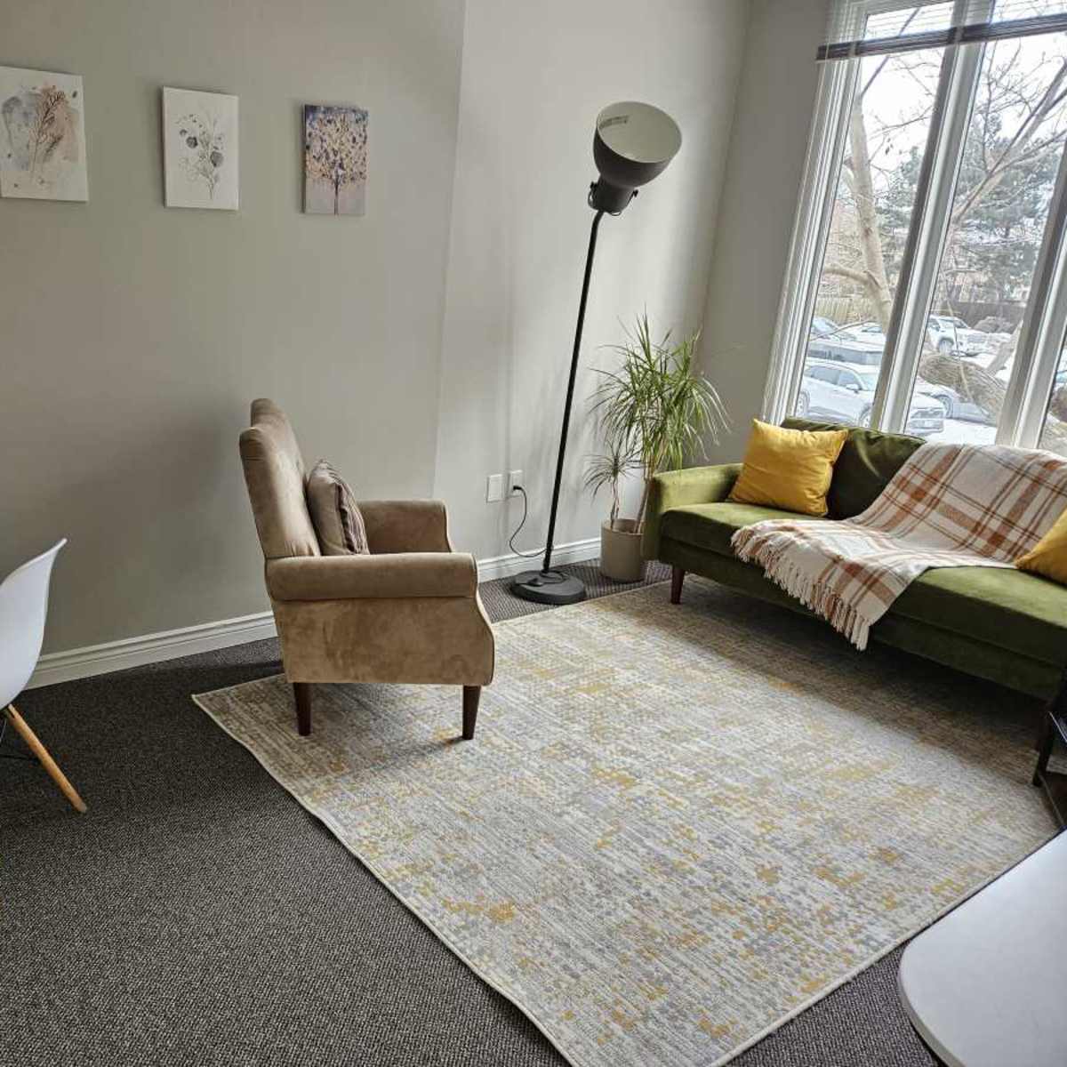 Therapy Office with full desk set up in Mississauga Image in Mississauga, Mississauga, ON