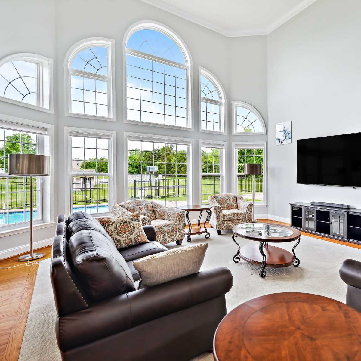 5-Bed Corporate Rental with Pool and Office Space in Clinton Image in Clinton, Clinton, MD
