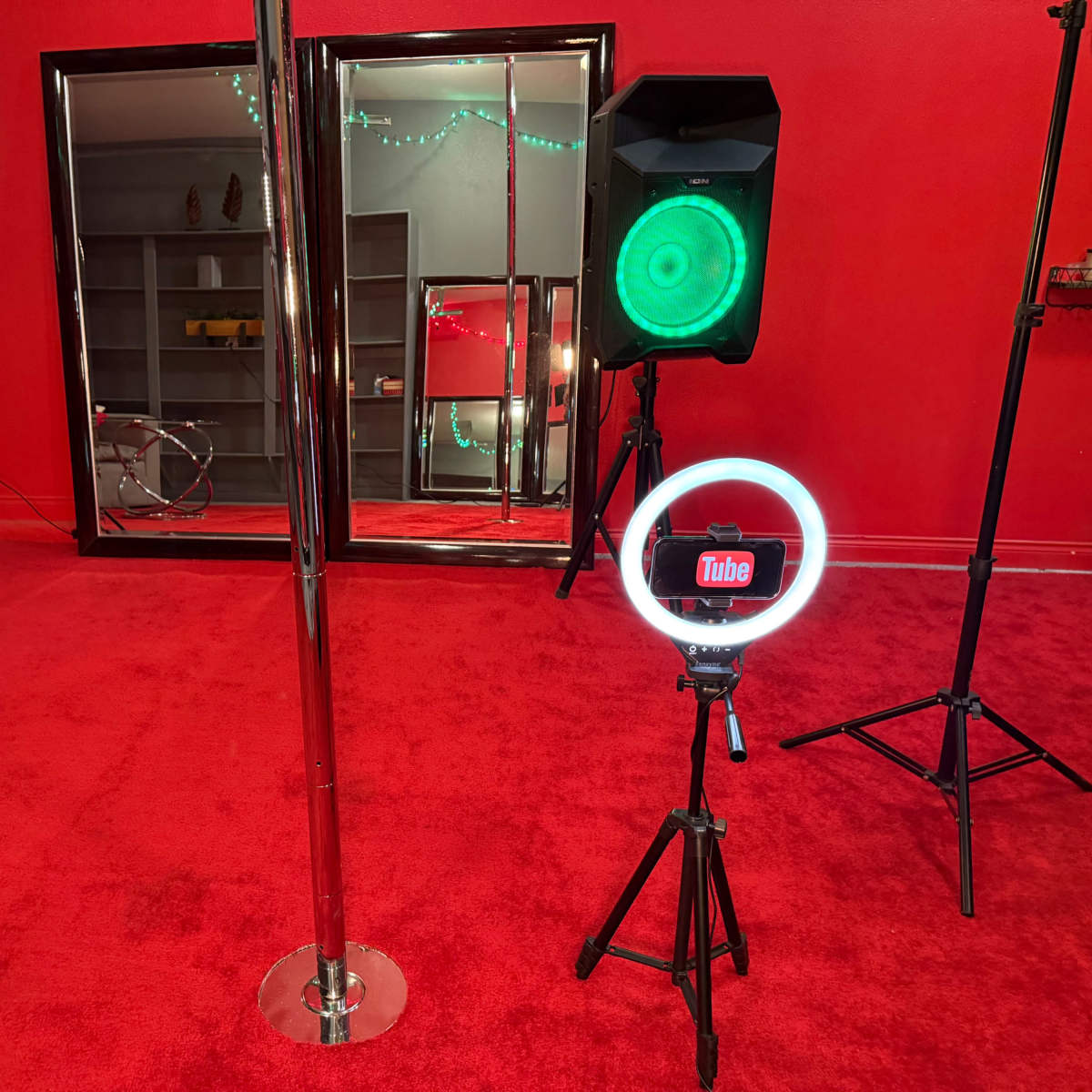 Creative Filming Space w multiple set options in Las Vegas and parking in Las Vegas Image in Paradise, Las Vegas, NV