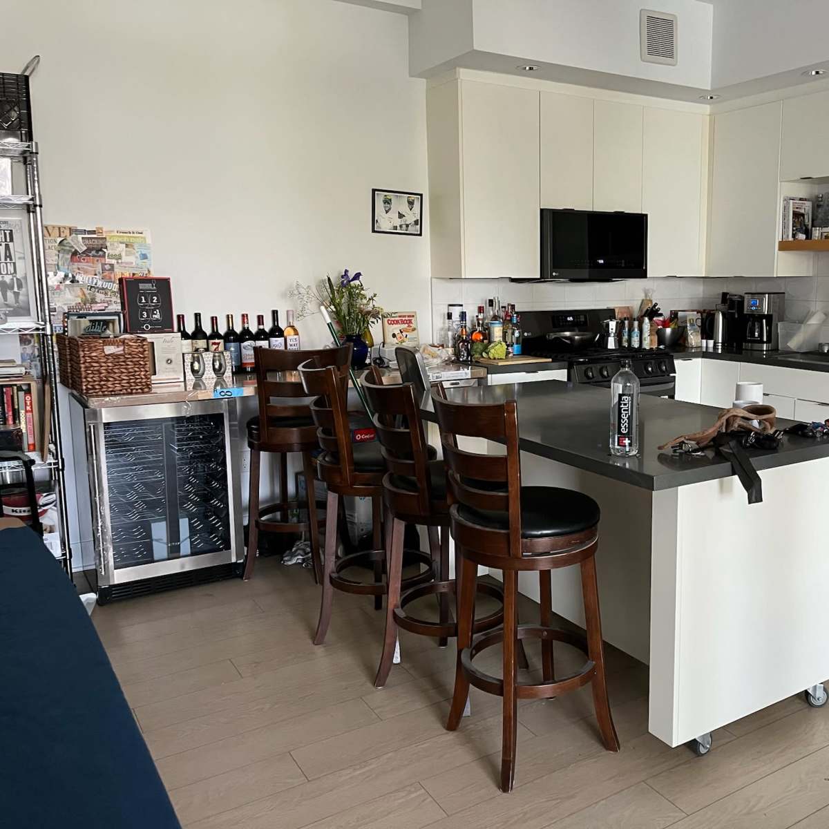 Larchmont Village Loft with working Kitchen Setting and Community Table