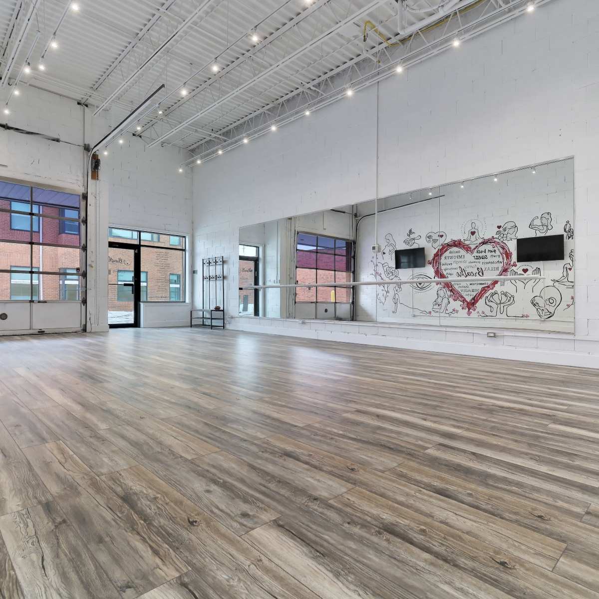 Multi purpose studio in the heart of Vaughan in Concord Image in Concord, Concord, ON