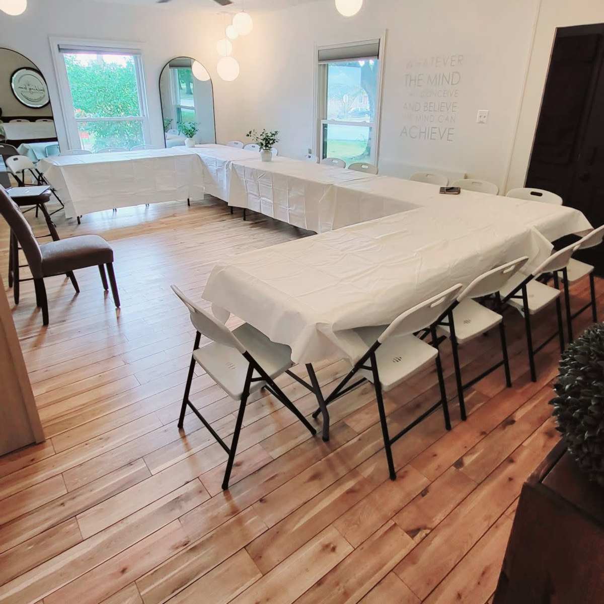 Large Studio Space With A Gourmet Kitchen, On 2 Acres In The Country, 7 Minutes From Greenwood in Whiteland Image in Pleasant Township, Whiteland, IN
