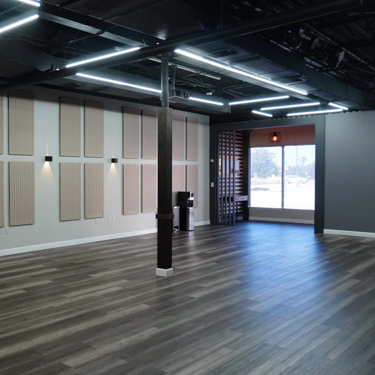 Meeting Space with Multi Use Facility in Orlando Image in Colonial Town Center, Orlando, FL