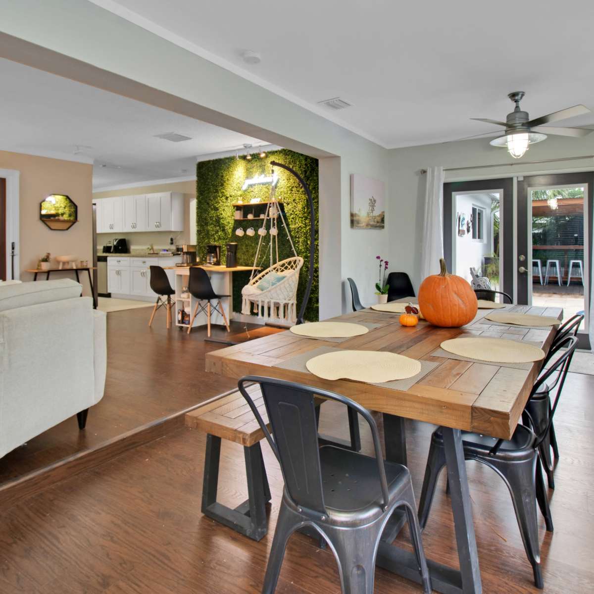 🌴3BR HEATED and Salt Water Pool Home | FTL Airport/Beaches/Las Olas in Fort Lauderdale, FL Image in South Fort Lauderdale, Fort Lauderdale, FL, FL