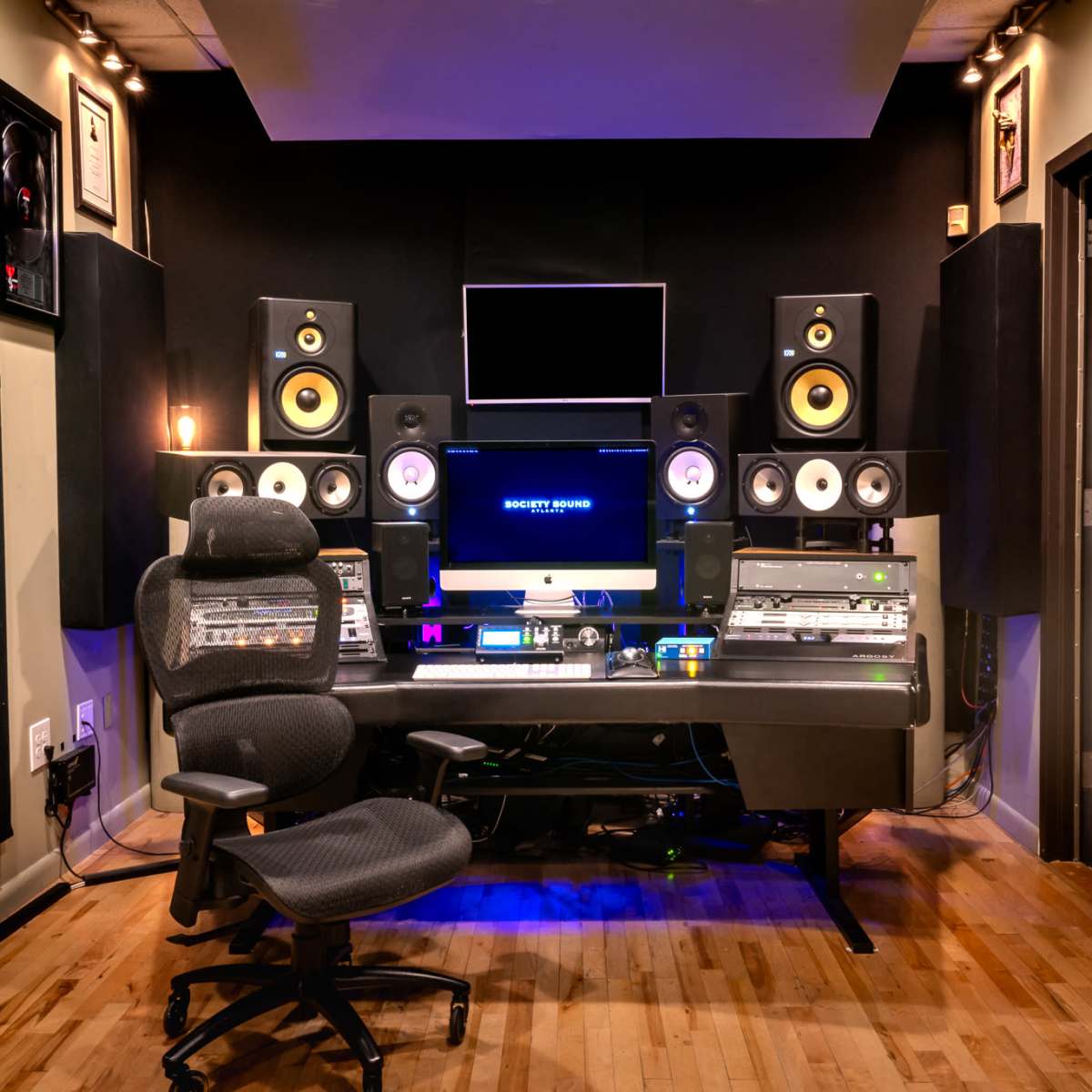 Real Recording Studio perfect for music videos - photoshoots - events - classes - audio recording in Atlanta Image in Morningside-Lenox Park, Atlanta, GA