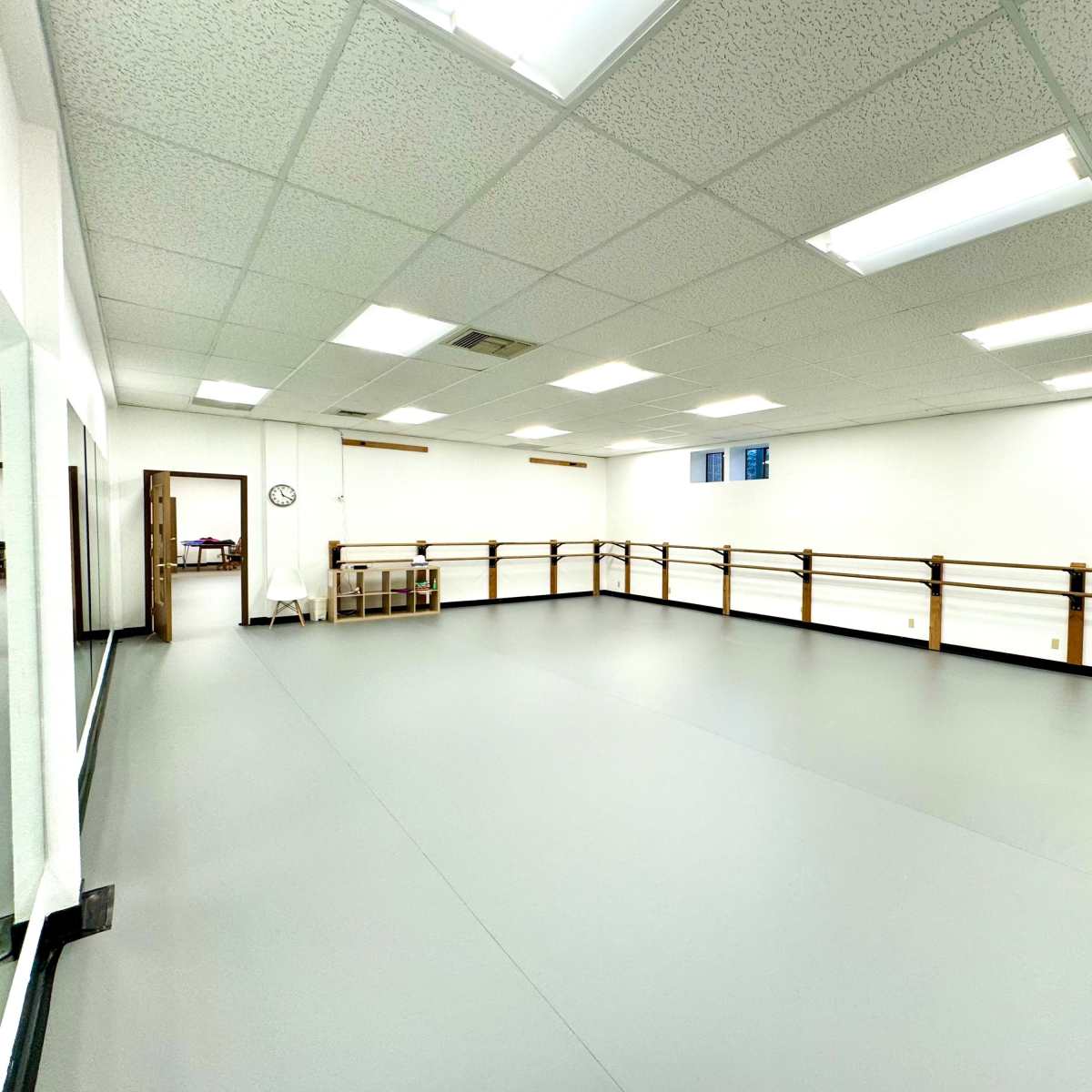 Beautiful, spacious 864sf dance studio with new marley floor - Studio C in Bellevue Image in Wilburton, Bellevue, WA