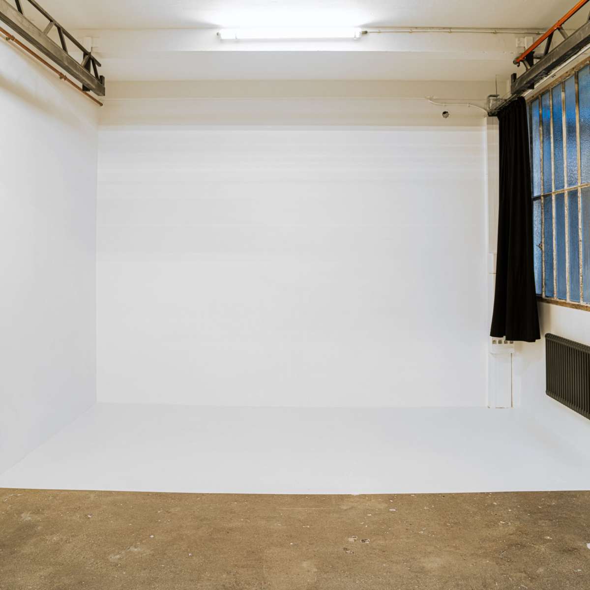 Studio photo/vidéo loué vidé ou équipé in PARIS Image in Grandes-Carrières, PARIS, 