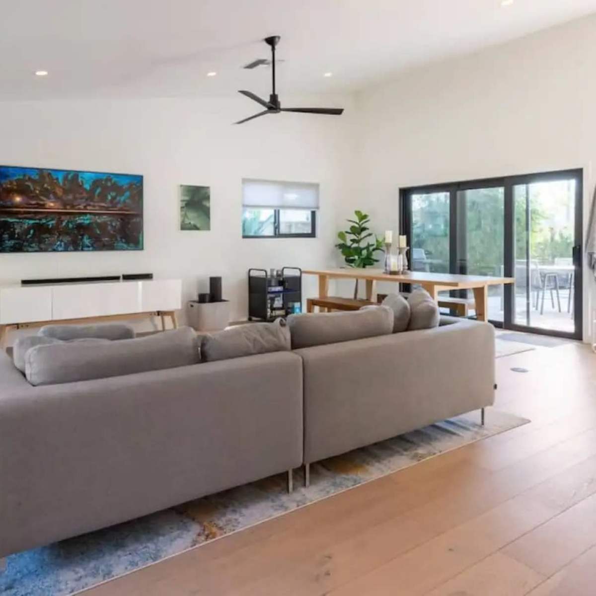 Stunning Modern Home in Hip Enclave near DT Orlando in Orlando Image in Park Lake/Highland, Orlando, FL