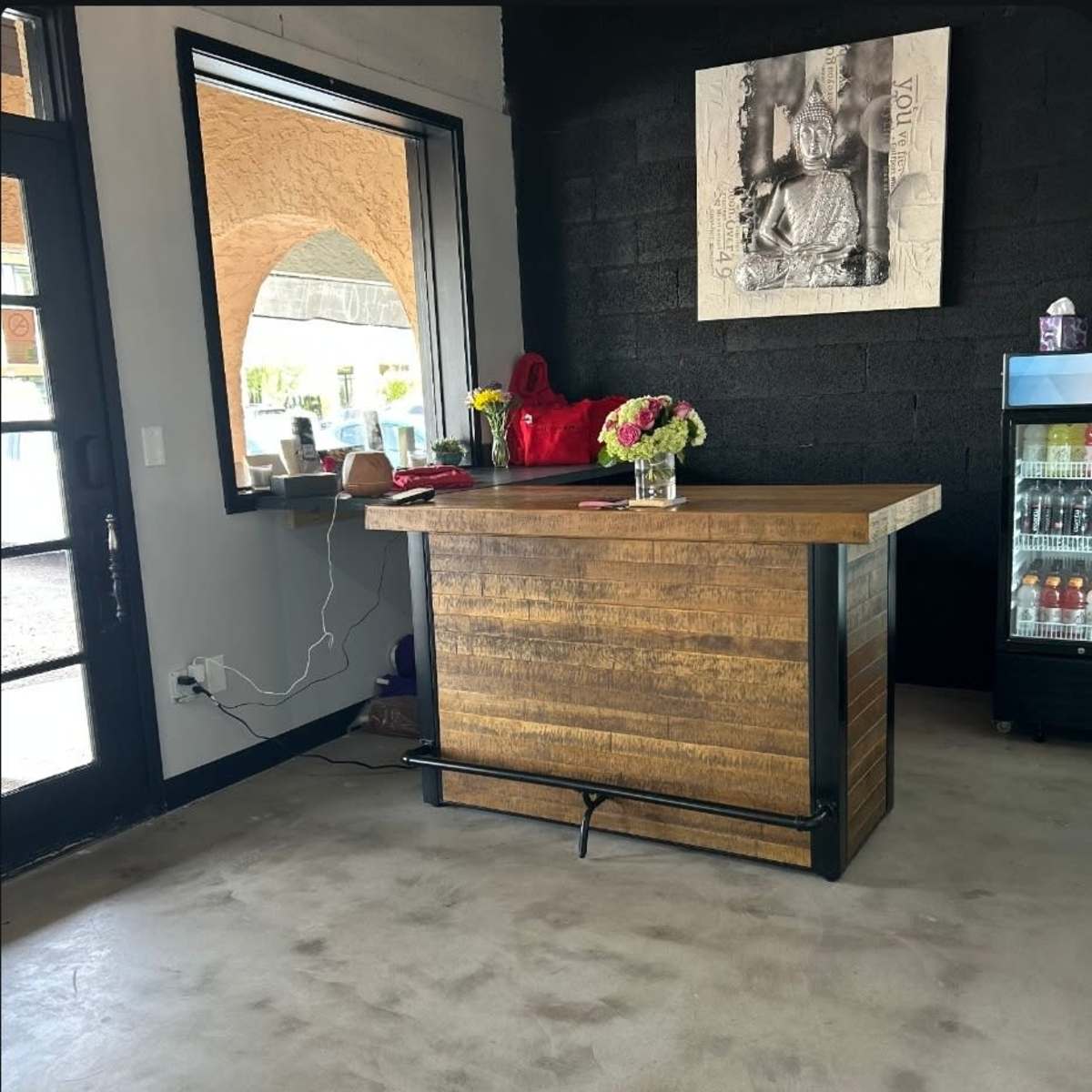 A modern industrial yoga or dance space in Scottsdale Image in Sundown Plaza, Scottsdale, AZ