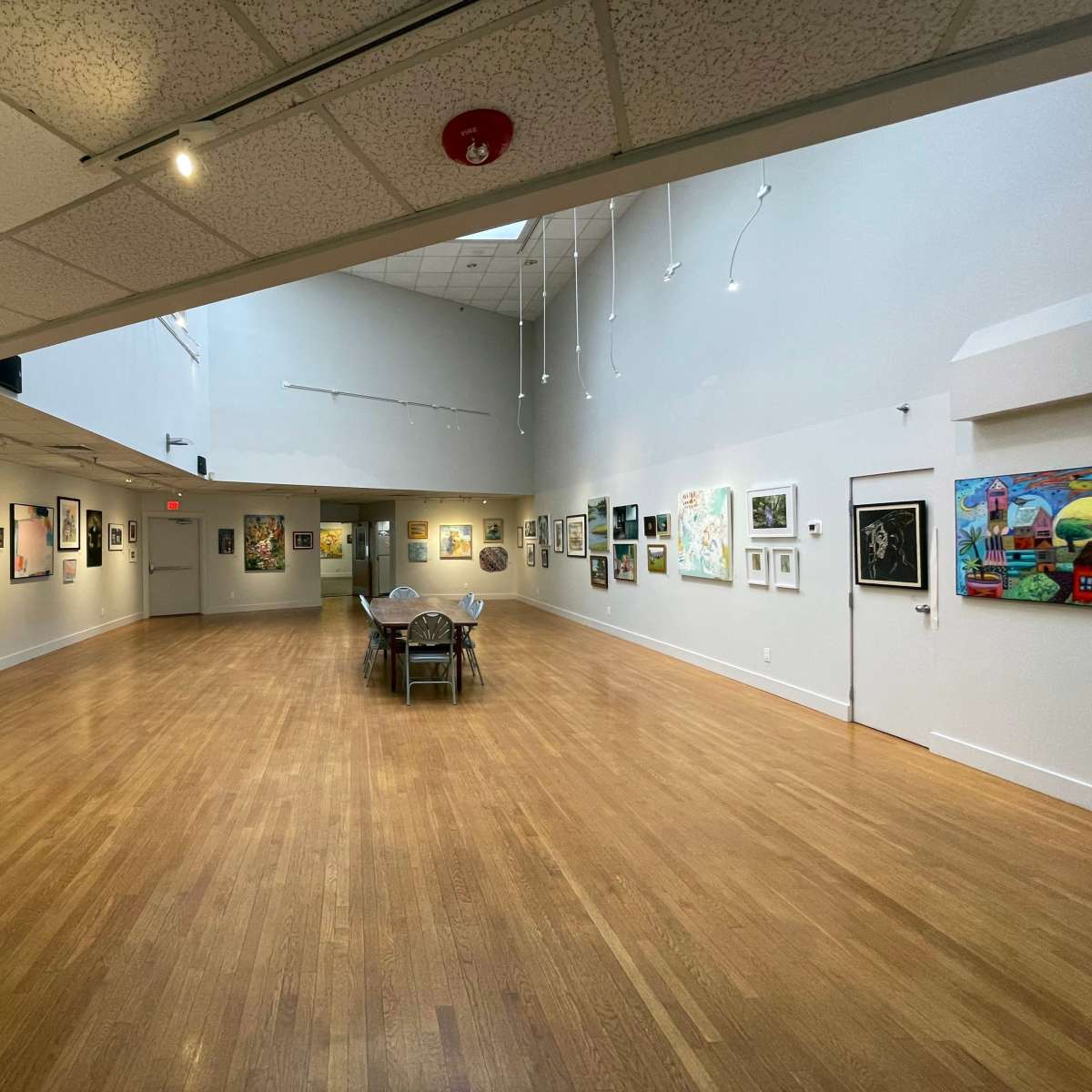 Prime Town Center Art Gallery – Expansive, Light-Filled Halls in Cohasset Image in Cohasset, Cohasset, MA
