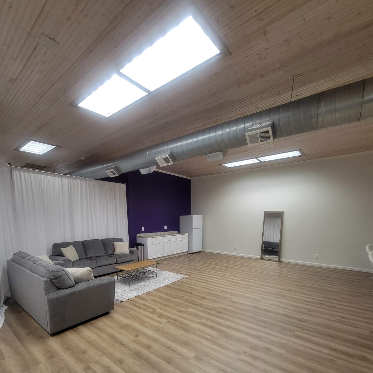 Convenient open multi-use space in Pittsburgh Image in West View, Pittsburgh, PA