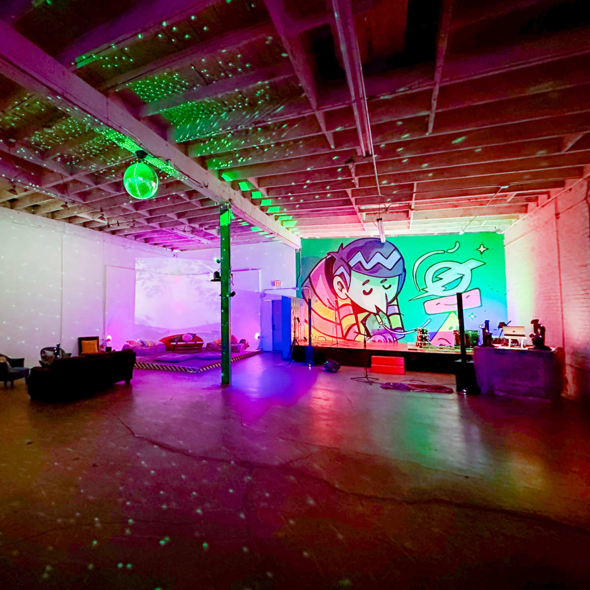 Dynamic Photo Studio!, Los Angeles, CA | Production | Peerspace