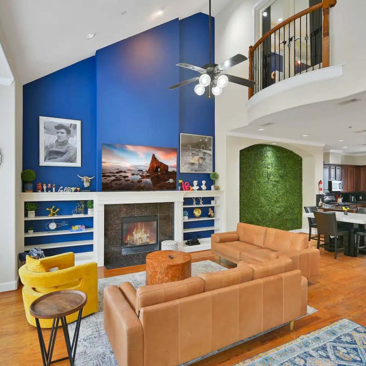 Chic & Spacious Townhome with Stunning Natural Light in Houston Image in Mid West, Houston, TX