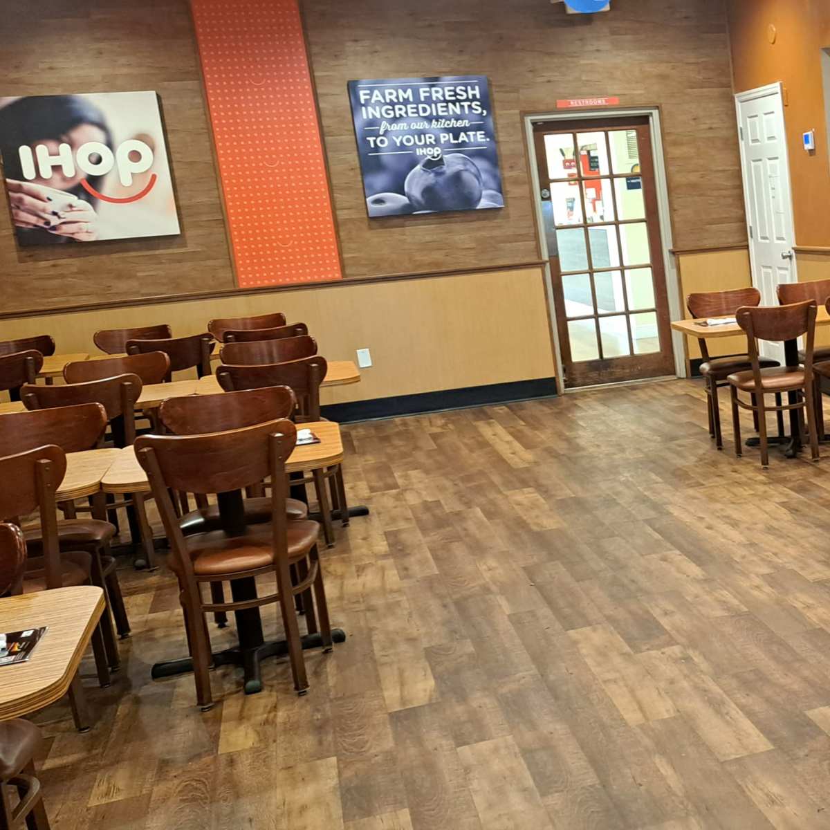 Private Dining Room / Meeting Event Space in Titusville Image in Titusville, Titusville, FL