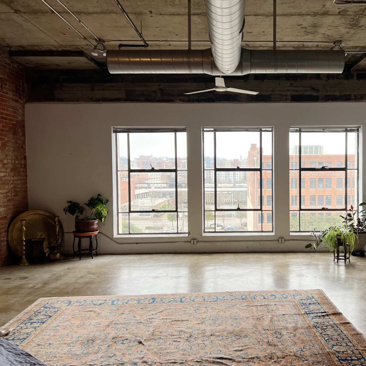 Downtown industrial Loft Studio with city views, kitchen, large open space in Birmingham Image in Fountain Heights, Birmingham, AL