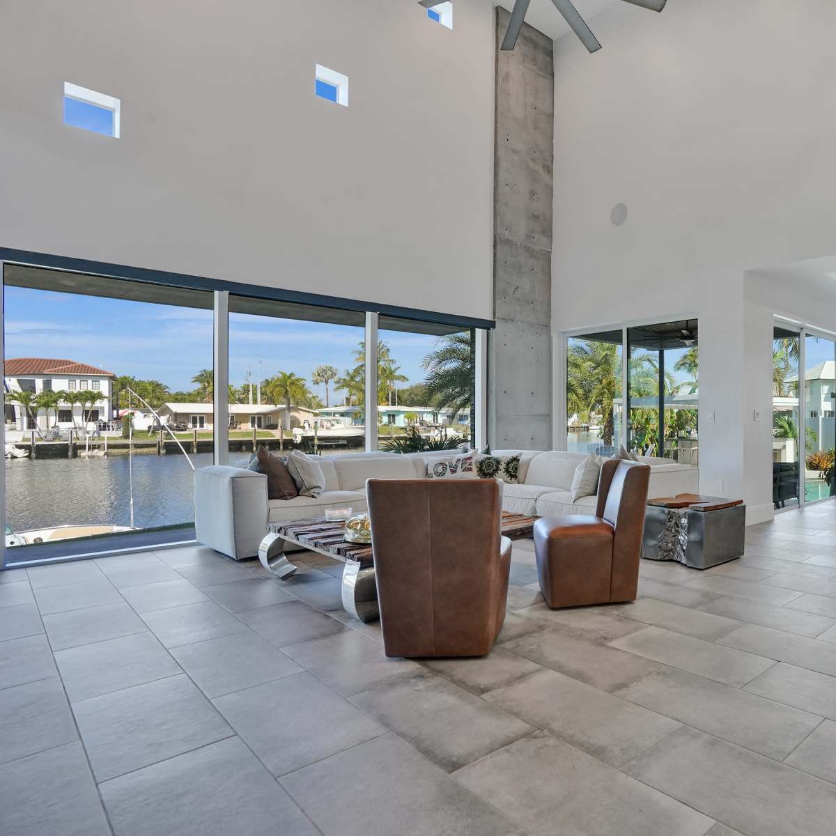 Industrial Rustic Modern Oasis – Stylish & Spacious Retreat in Pompano Beach! in Pompano Beach Image in Pompano Beach, Pompano Beach, FL