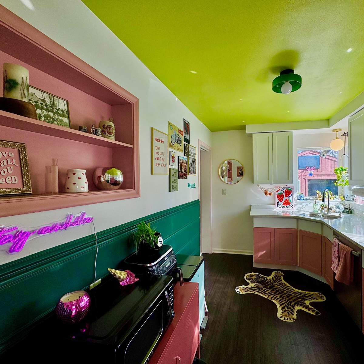 Groovy Eclectic 1950s Mid Century Modern Space in Oak Park Image in Oak Park, Oak Park, MI