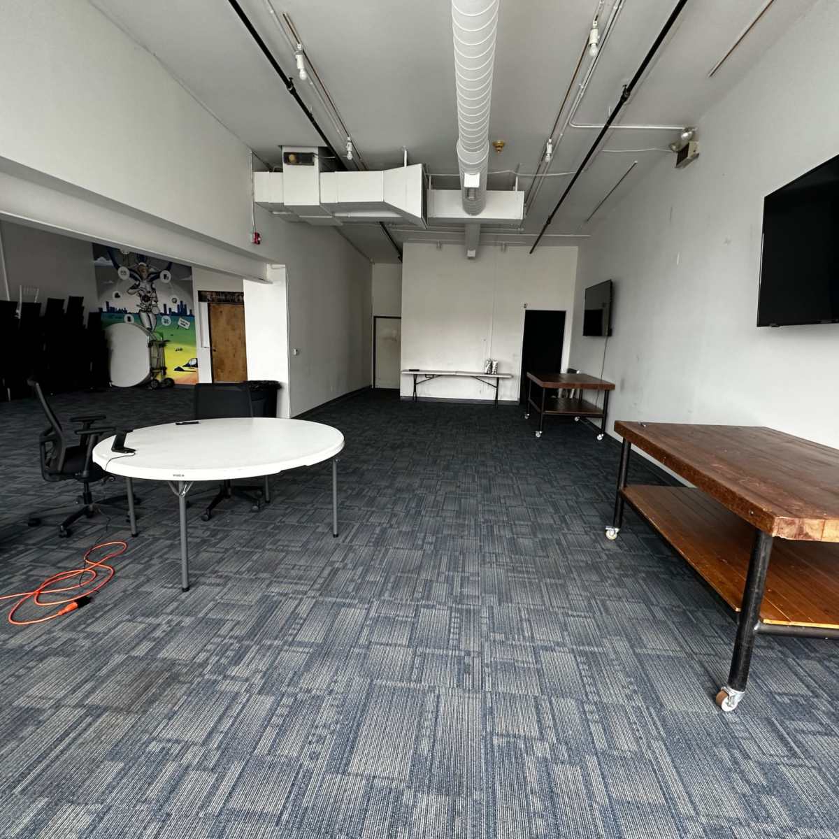 Downtown roomy space in Pontiac Image in Pontiac, Pontiac, MI