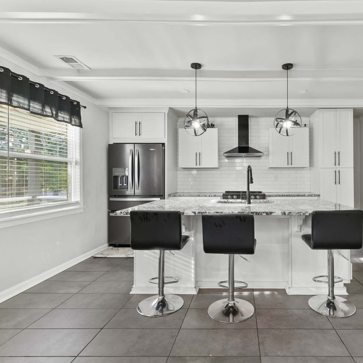 Contemporary Ranch Oasis in Atlanta in Atlanta Image in Grove Park, Atlanta, GA