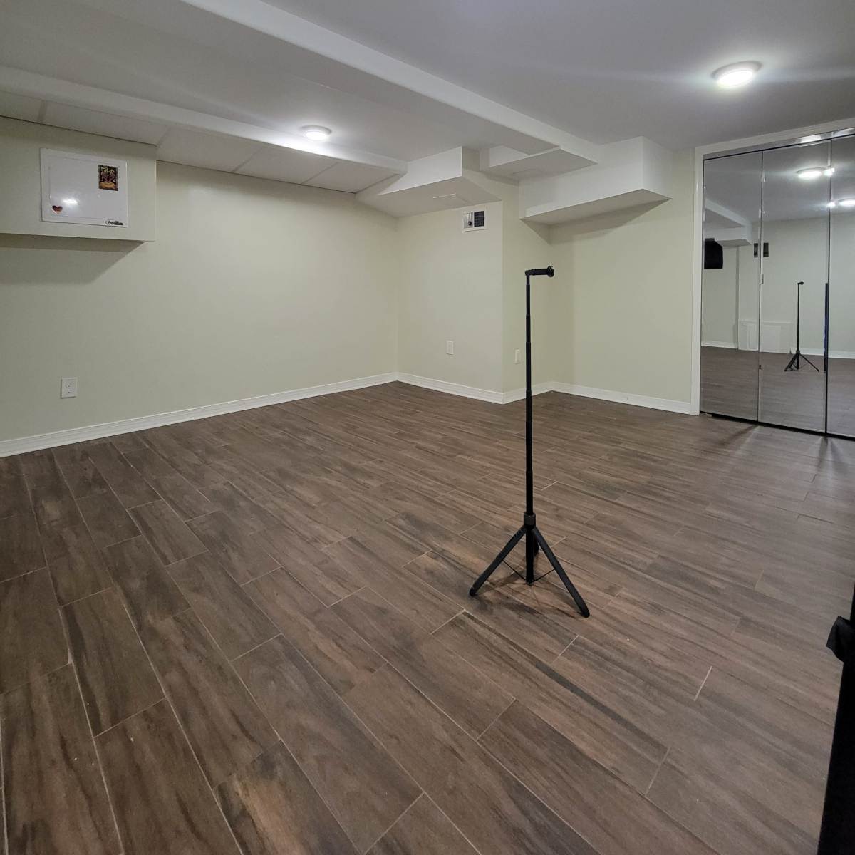 Arrange Today Photo Studio in Philadelphia Image in Northeast Philadelphia, Philadelphia, PA