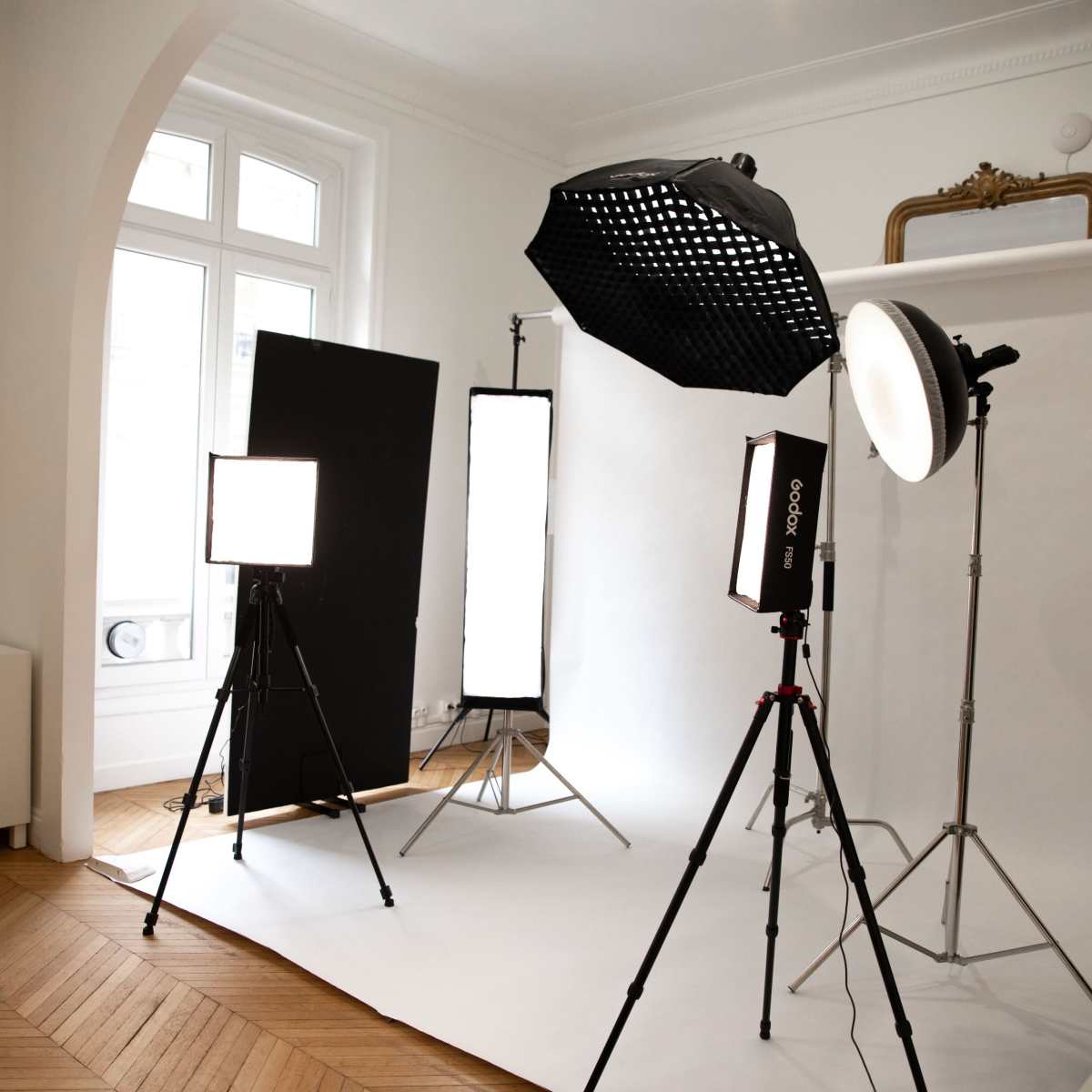 Studio Photo Haussmannien Professionnel in Paris Image in Saint-Philippe-du-Roule, Paris, 