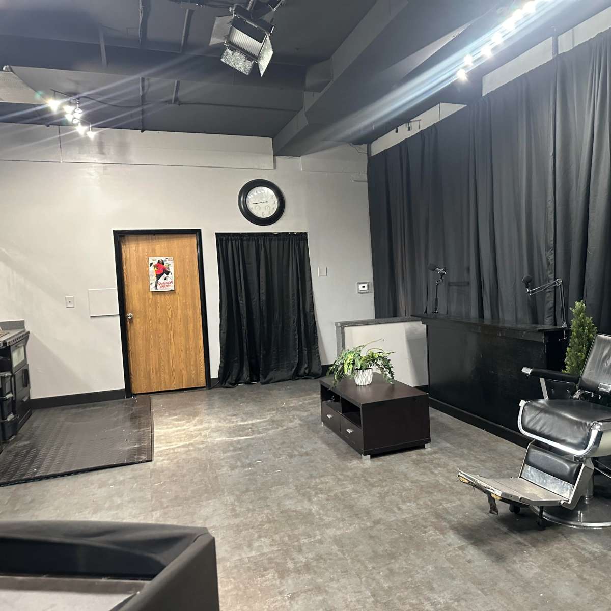 Content creator space multi-setup in Clinton twp Image in Clinton Township, Clinton twp, MI