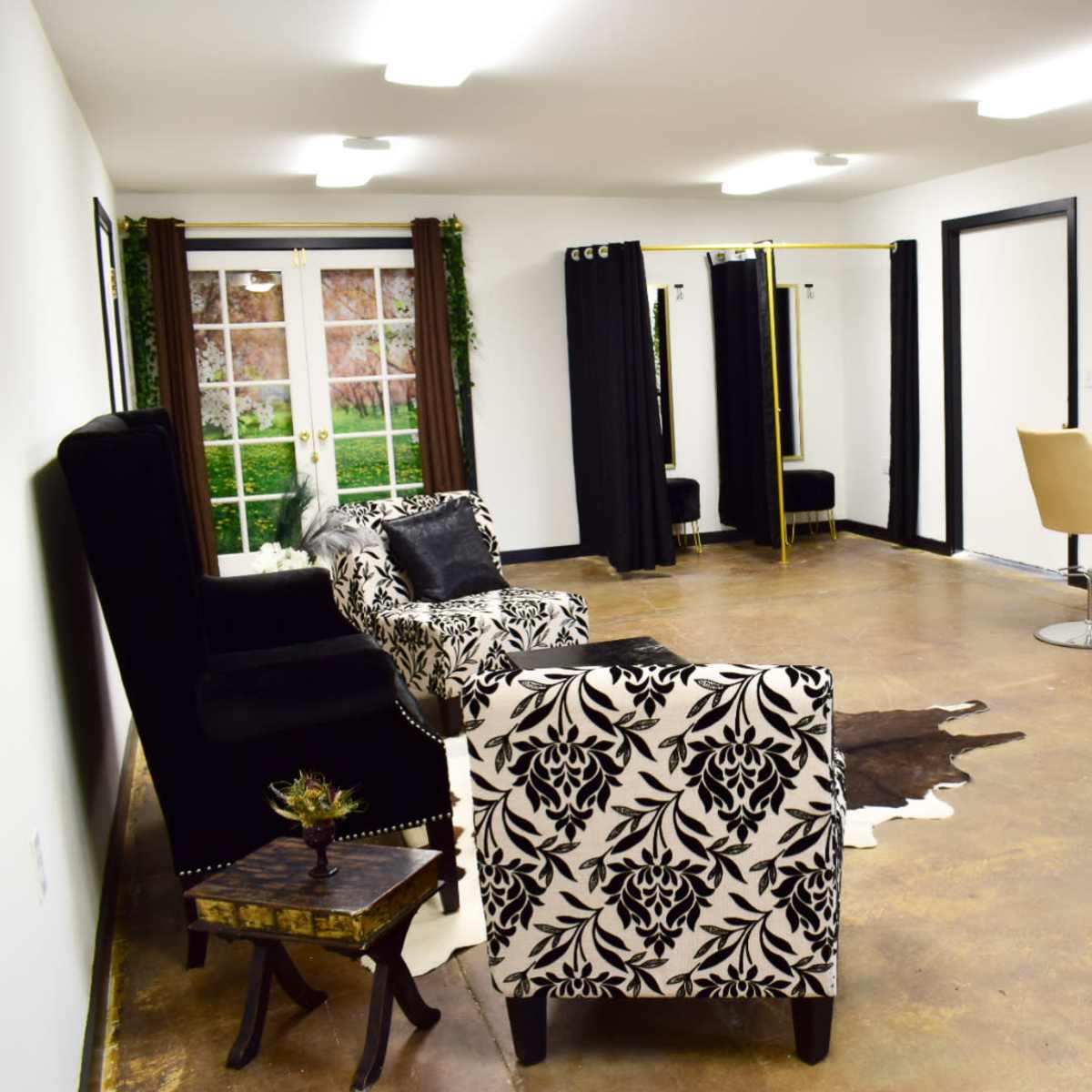 Downtown Studio with Industrial and Rustic Atmosphere in Mcminnville Image in McMinnville, Mcminnville, OR