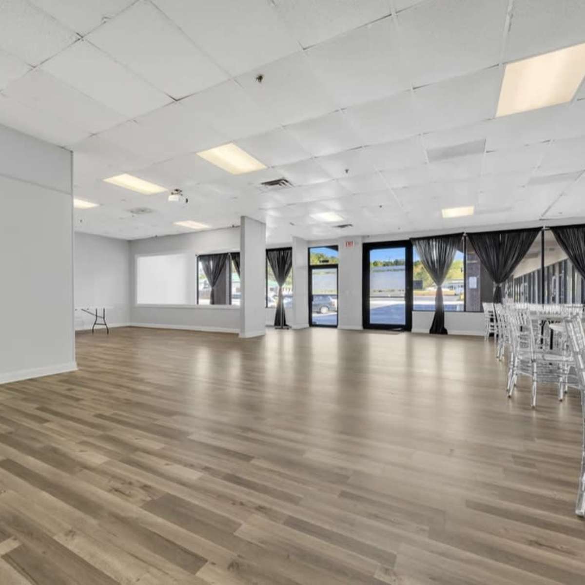 Open concept event space/hall only one minute from major highway ...