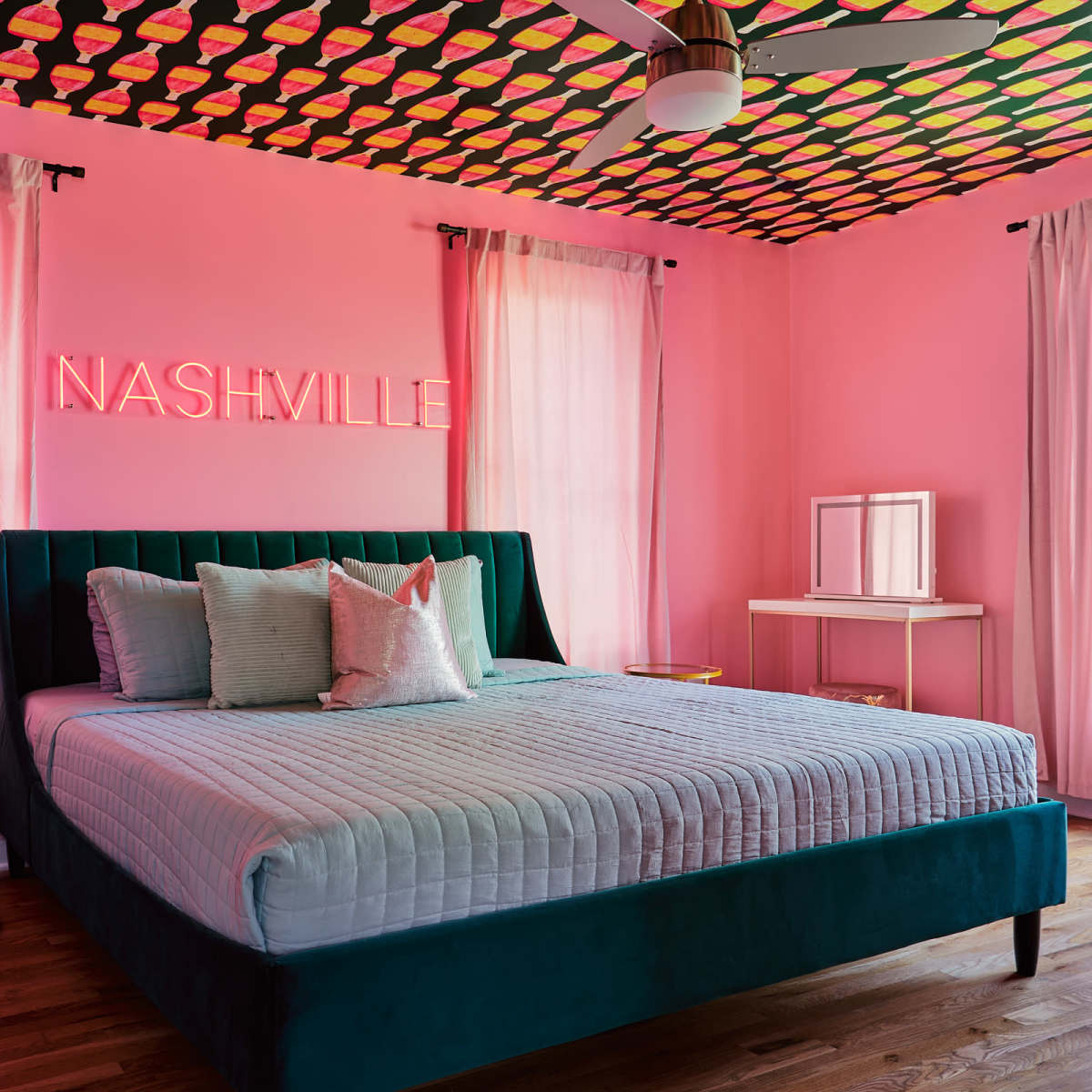 Ultimate Bach 10min to DT, Insta Walls Every Room in Nashville Image in Hadley/Washington, Nashville, TN