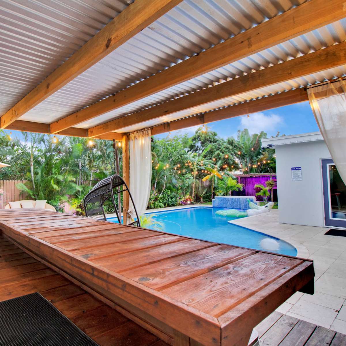 🌴3BR HEATED and Salt Water Pool Home | FTL Airport/Beaches/Las Olas in Fort Lauderdale, FL Image in South Fort Lauderdale, Fort Lauderdale, FL, FL