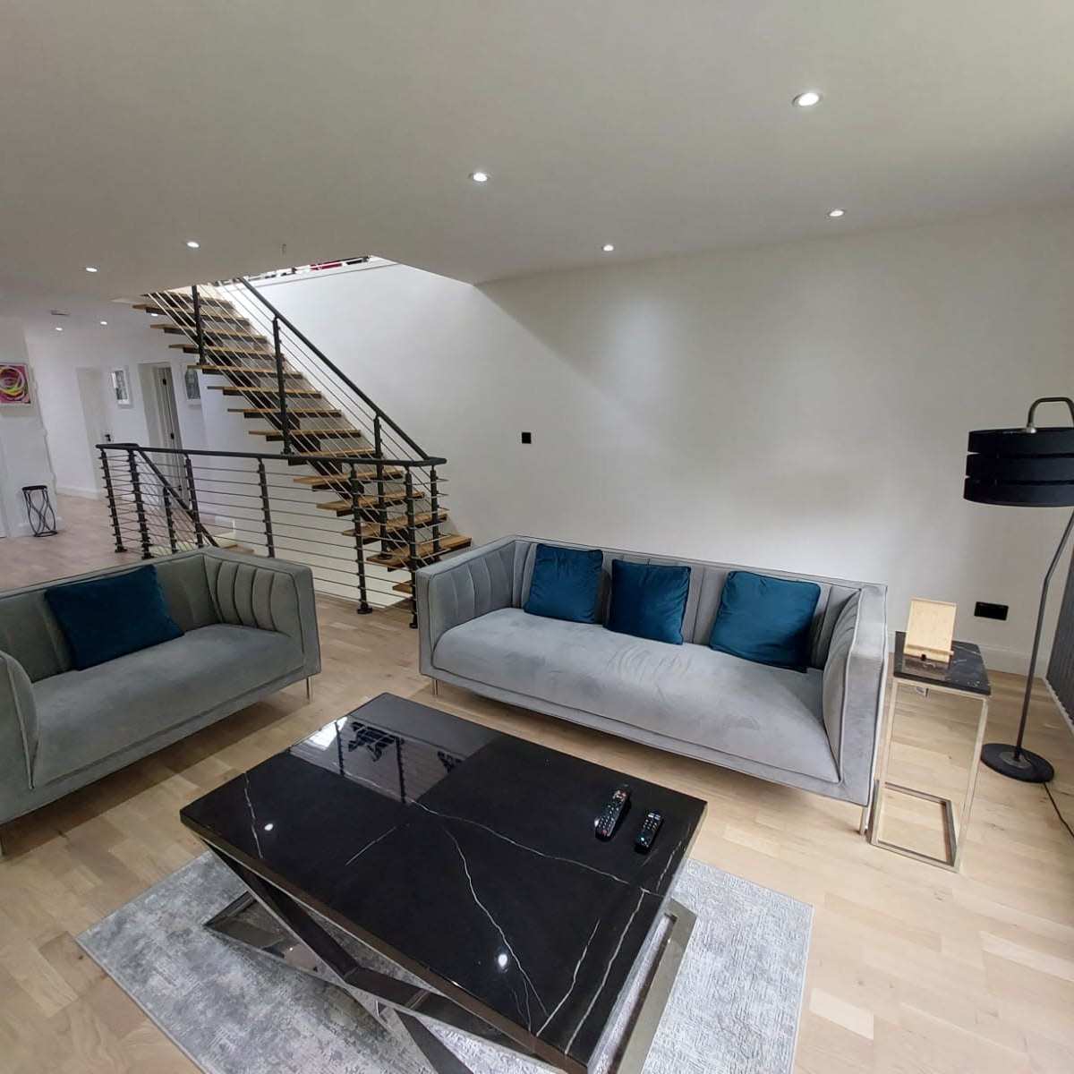 Modern open living space with lots of natural light, Croydon ...