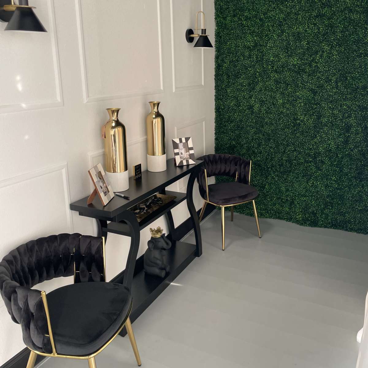 Intimate Space for Photoshoot and Event, Tampa, FL | Production | Peerspace