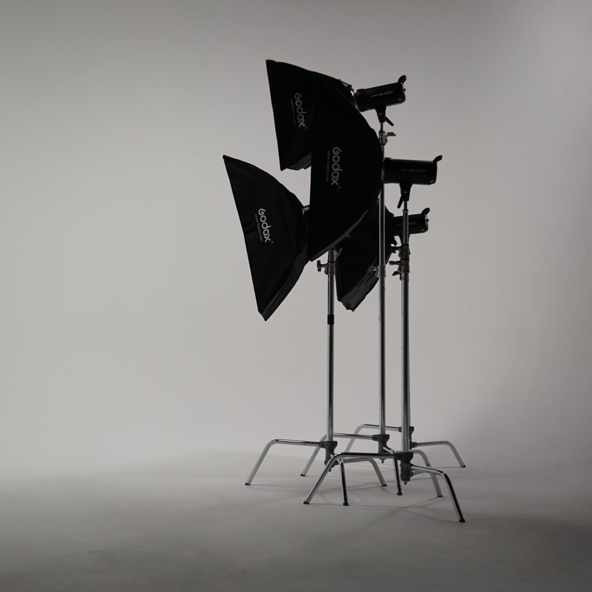 White Cove Photography / Filming Studio - Lighting included in London Image in Lambeth, London, ENG