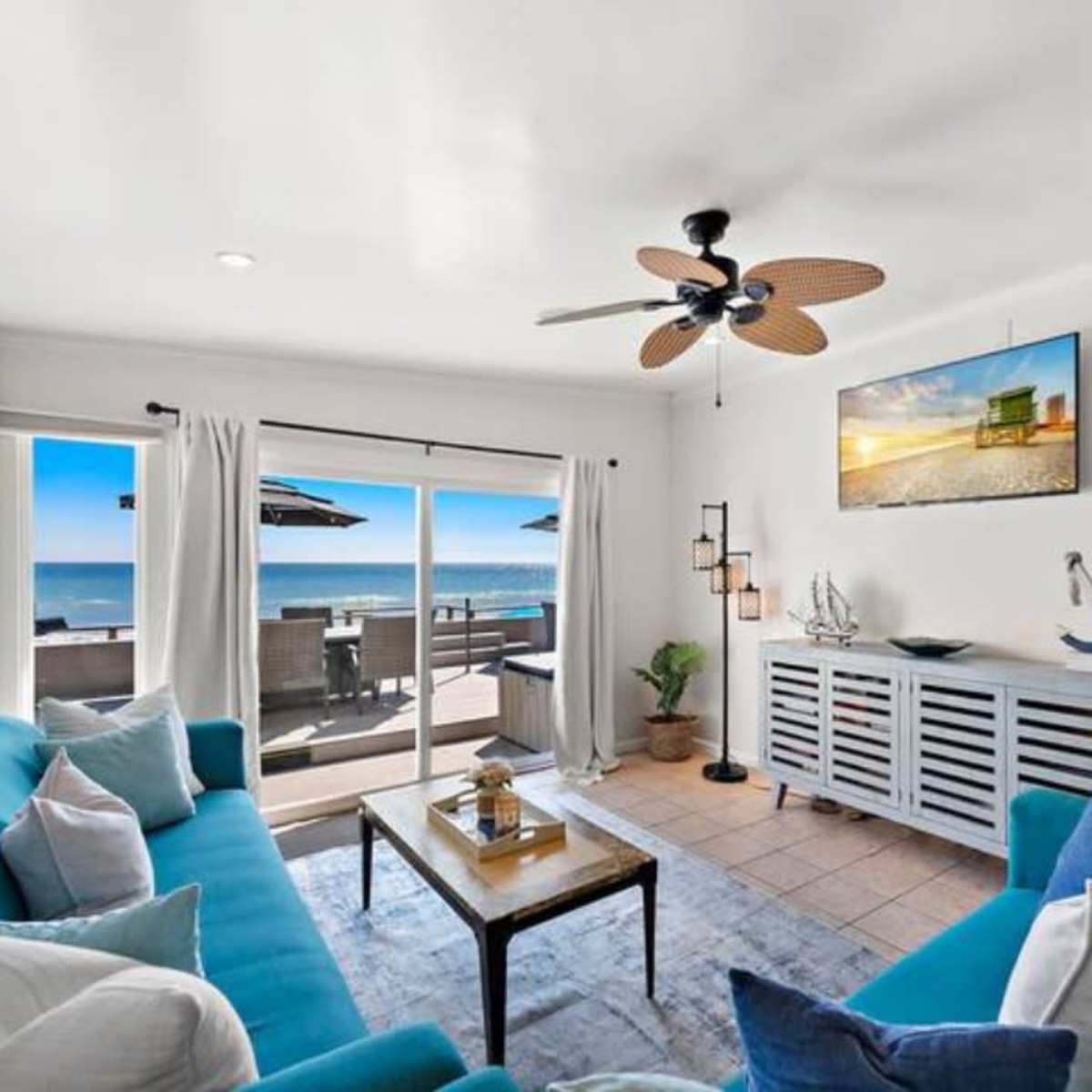 Lake Brandy Luxury Lake House, Port Carling Production Peerspace