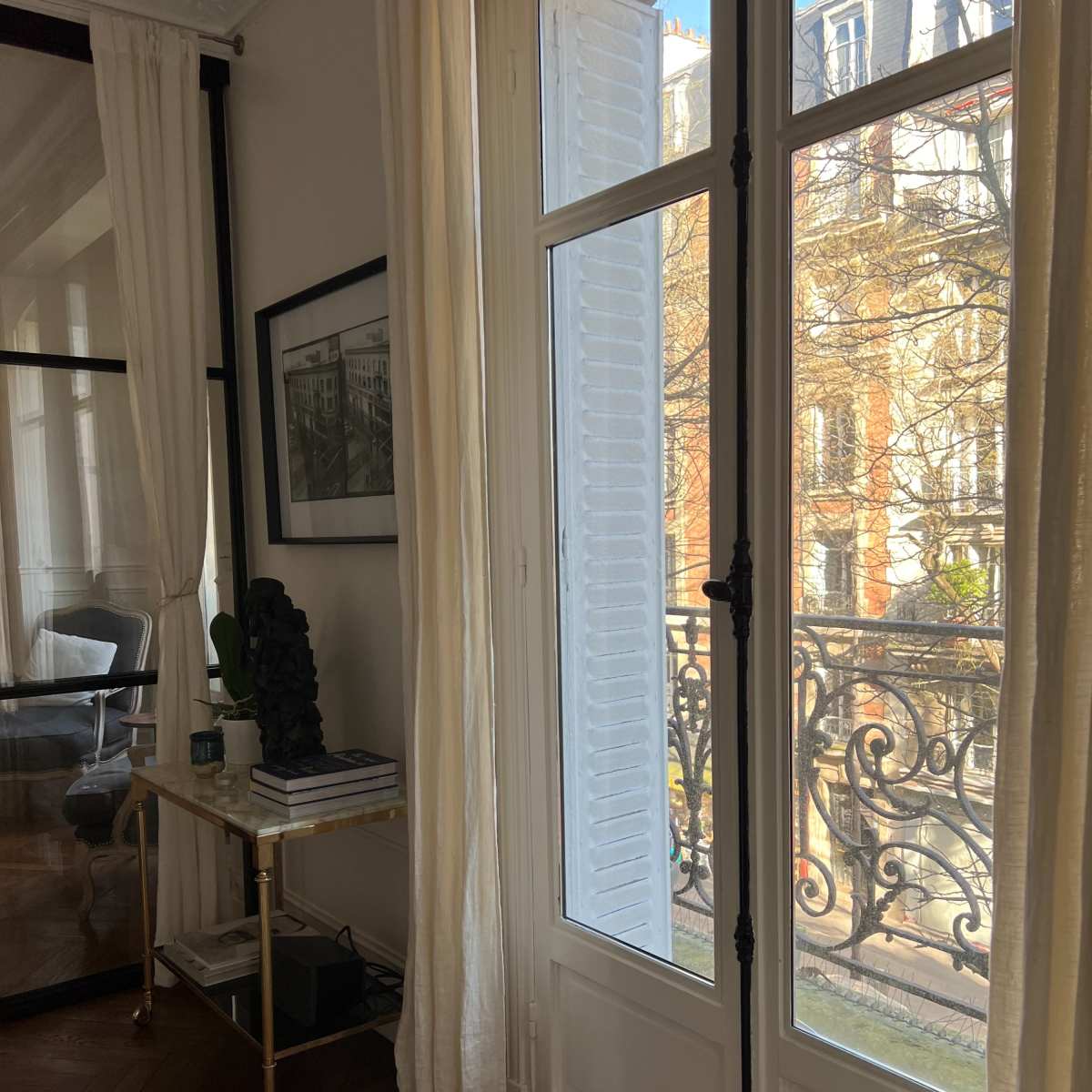 Lovely Parisian Apartment in Paris Image in Montmartre, Paris, 