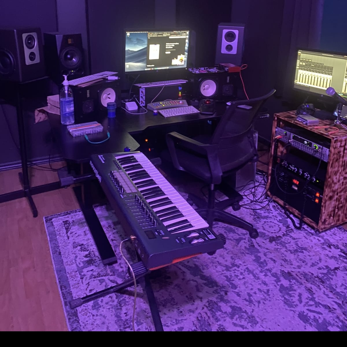 Fully Equipped Music Recording Studio in Toronto Image in Cliffside, Toronto, ON