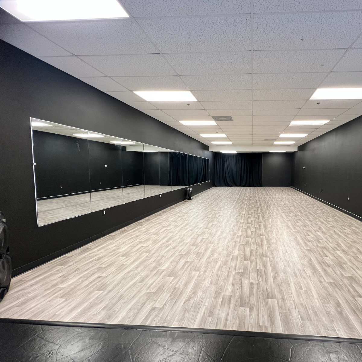 Premier Studio Flex Space with room, Jonesboro, GA | Event | Peerspace