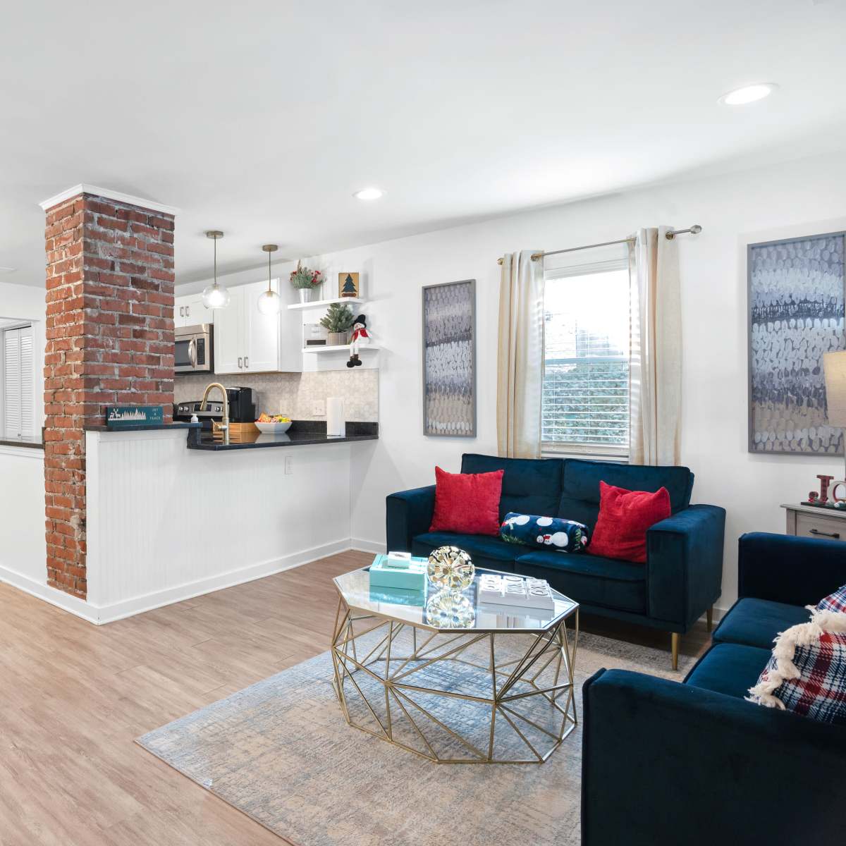 Bright and Airy Modern Home Perfect for Events and Shoots in Atlanta Image in Dixie Hills, Atlanta, GA