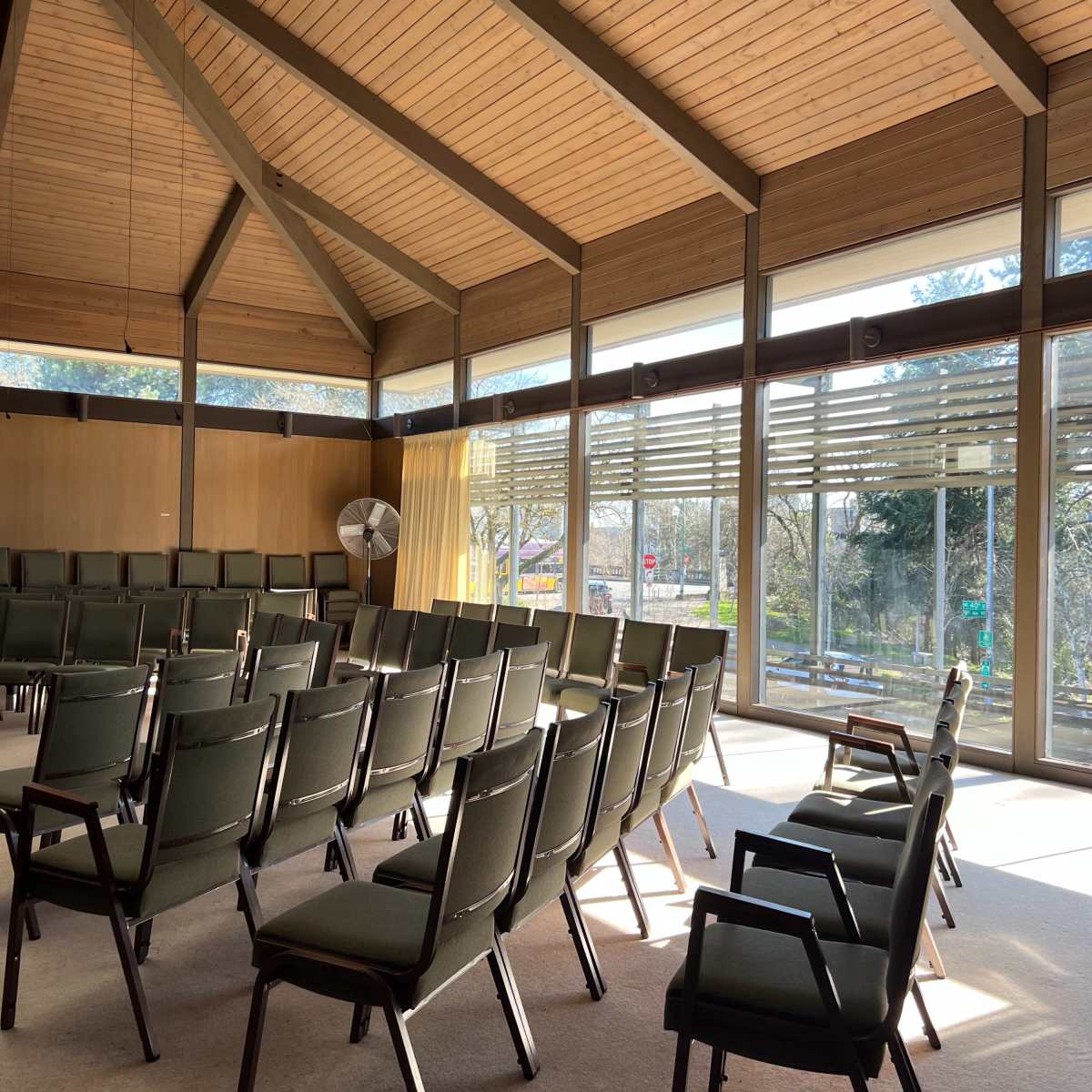 Midcentury Meets Japan in Flexible Sacred Space in Seattle Image in University District, Seattle, WA