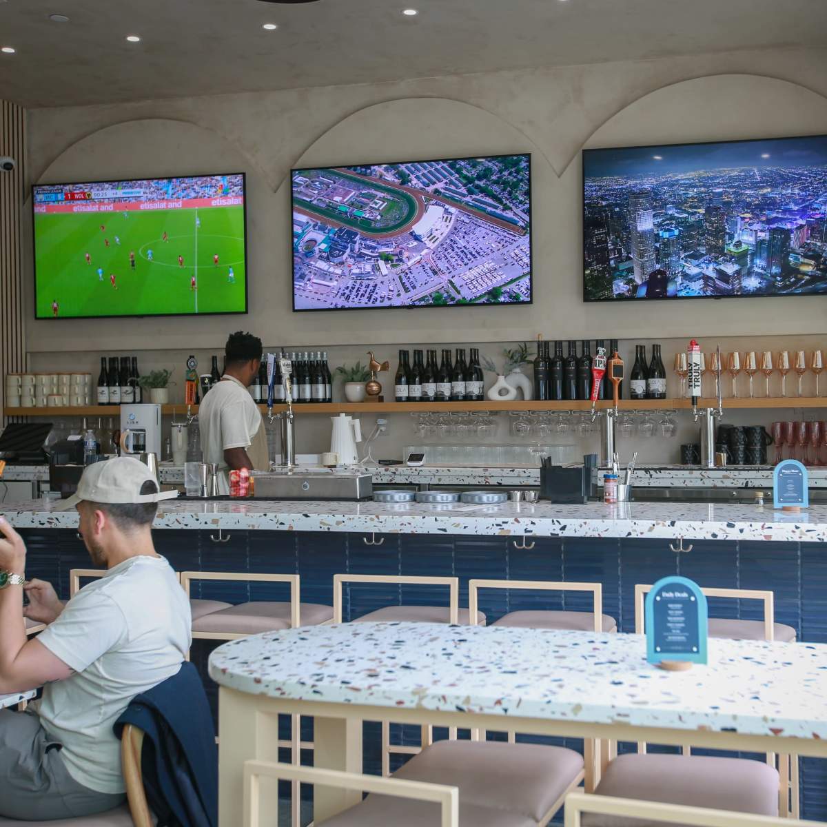 Upscale, Trendy Restaurant & Bar on the Westside (Culver City, Mar